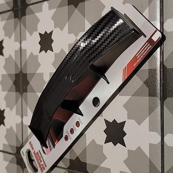Car Spoiler Wing Mini - Picture 2 of 3